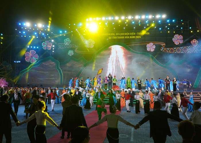 Khai mac Tuan van hoa, du dich Dien Bien - Thanh Hoa - Anh 11