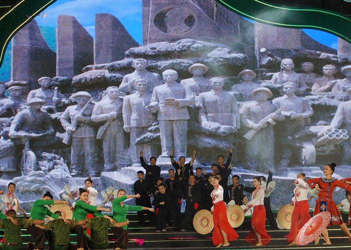 Khai mac Tuan van hoa, du dich Dien Bien - Thanh Hoa - Anh 4