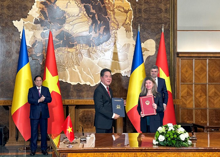 Thủ tướng: Phát triển văn hoá sâu rộng nhằm tăng cường quan hệ hữu nghị hợp tác lâu dài giữa Việt Nam và Rumani - Anh 3