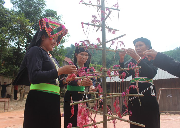 Tet “Min Loong Phat” cua dong bao dan toc Cong o Nam Nhun - Anh 3