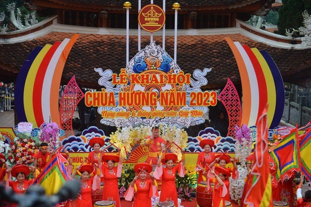 Bộ VHTTDL: Tổ chức lễ hội bảo đảm an toàn, tiết kiệm, văn minh - Anh 1