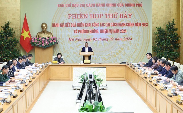 Xây dựng văn hóa công sở, đạo đức, trách nhiệm của người thực thi công vụ - Anh 2