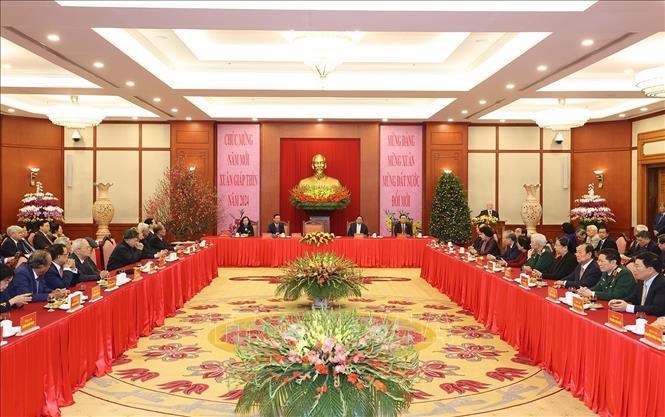 Tổng Bí thư Nguyễn Phú Trọng chúc Tết lãnh đạo, nguyên lãnh đạo Đảng, Nhà nước - Anh 3