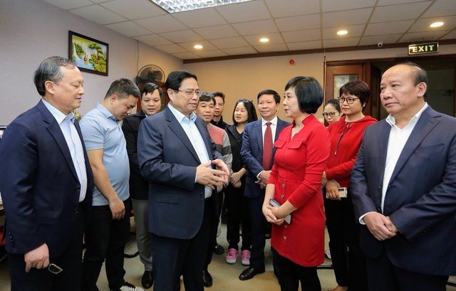 Thủ tướng: Bảo đảm tiếng nói, thông tin của Đảng, Nhà nước và nhân dân trong mọi tình huống - Anh 1