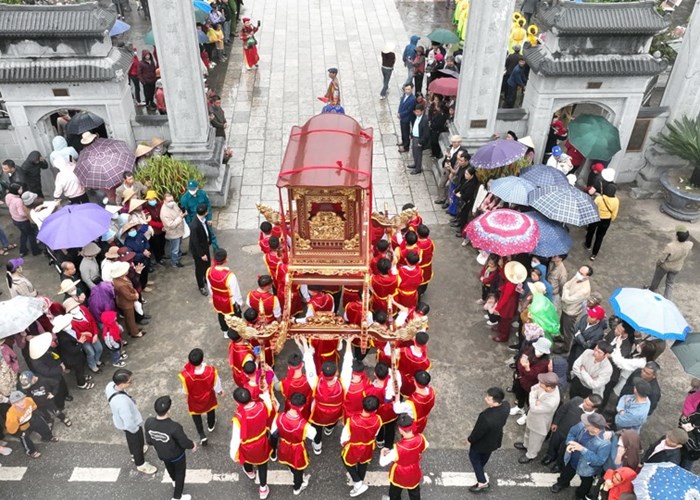 Lễ hội đền Hai Bà Trưng khai mạc với nhiều điểm mới - Anh 8