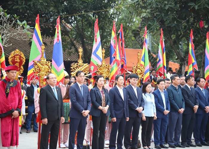 Trang trọng Lễ dâng hương Tổ Mẫu Âu Cơ - Anh 4
