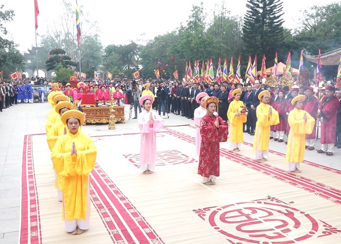 Trang trọng Lễ dâng hương Tổ Mẫu Âu Cơ - Anh 6