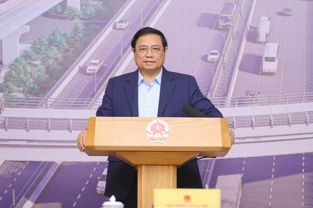 Thủ tướng: Tăng tốc thực hiện các công trình giao thông trọng điểm - Anh 1