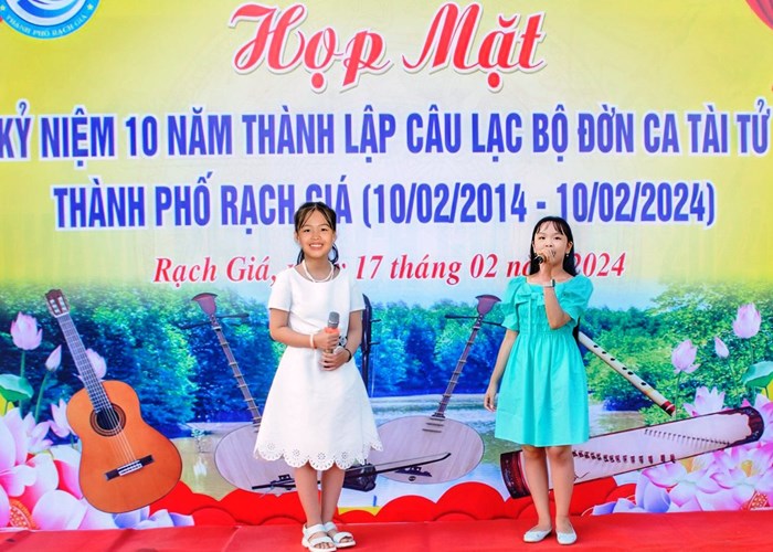 Lan tỏa nghệ thuật Đờn ca tài tử ở Rạch Giá - Anh 1