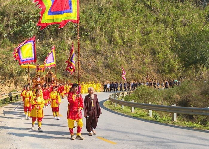 Lễ hội Đền thờ Vua Lê Thái Tổ nơi biên cương Nậm Nhùn - Anh 3