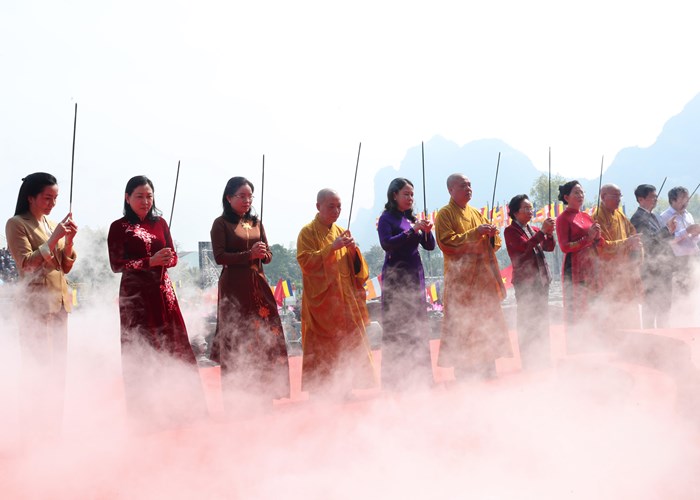 Khai hoi Chua Tam Chuc Xuan Giap Thin 2024 - Anh 6