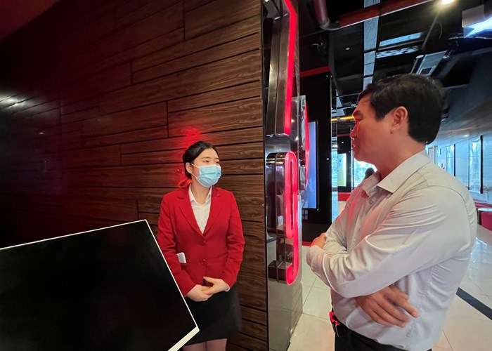 Thanh tra Bộ VHTTDL kiểm tra việc kiểm soát độ tuổi xem phim tại Trung tâm Chiếu phim quốc gia - Anh 4