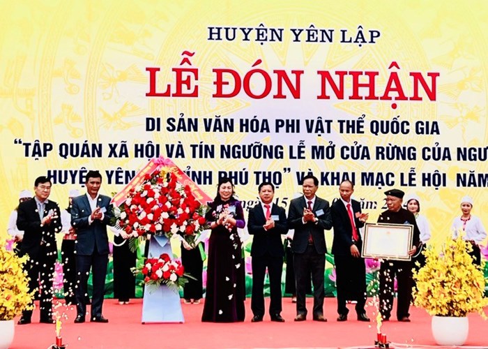 Độc đáo Lễ mở cửa rừng của người Mường ở Yên Lập - Anh 1