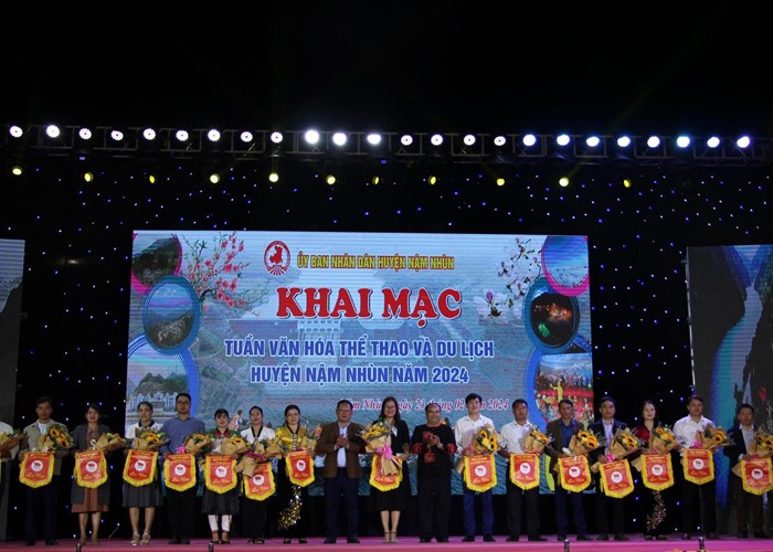 Trai nghiem khong gian van hoa dac sac cac dan toc o Nam Nhun - Anh 1