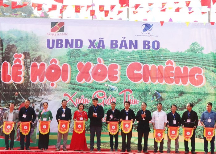 Về Tam Đường vui hội Xòe chiêng - Anh 3