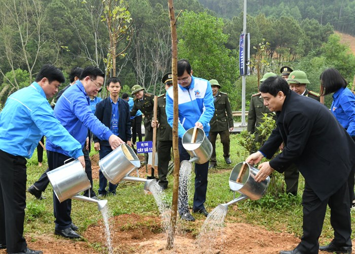 Chủ tịch Quốc hội dự Lễ khởi động Tháng Thanh niên và Tết trồng cây Xuân Giáp Thìn 2024 - Anh 6