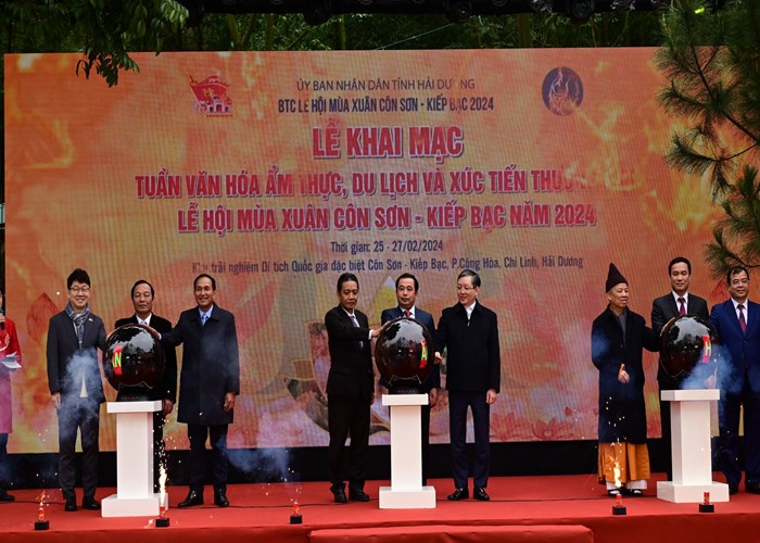 Khai hội mùa Xuân Côn Sơn Kiếp Bạc năm 2024 - Anh 4