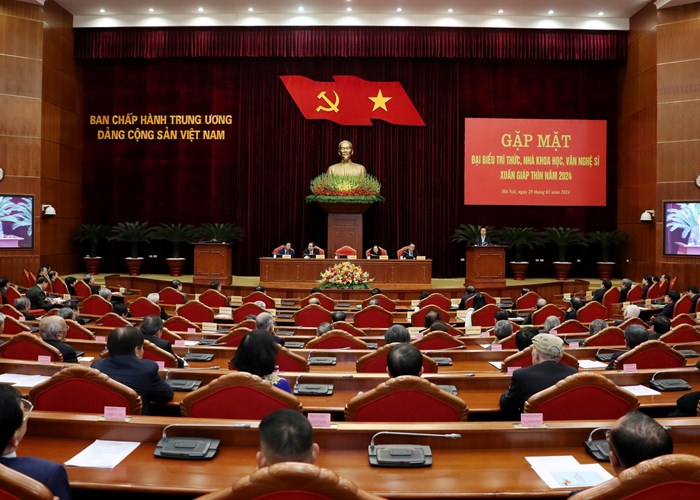 Chủ tịch nước Võ Văn Thưởng: “Đất nước đang rất cần những trí thức, nhà khoa học, văn nghệ sĩ với tình yêu Tổ quốc nồng nàn…” - Anh 2