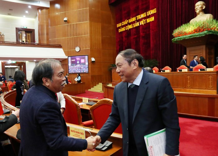 Chủ tịch nước Võ Văn Thưởng: “Đất nước đang rất cần những trí thức, nhà khoa học, văn nghệ sĩ với tình yêu Tổ quốc nồng nàn…” - Anh 12