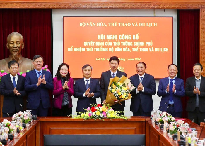 Công bố quyết định bổ nhiệm ông Hồ An Phong giữ chức Thứ trưởng Bộ VHTTDL - Anh 5