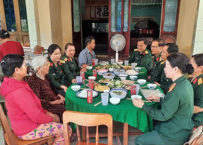 Chương trình “Chúng con về bên mẹ” với những người phụ nữ đặc biệt trong dịp 8.3 - Anh 2