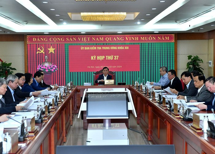 UBKT Trung ương đề nghị xem xét, thi hành kỷ luật cán bộ - Anh 1