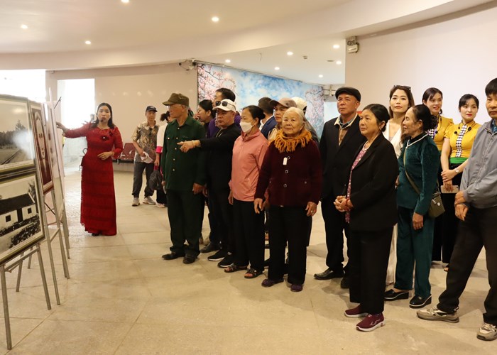 Triển lãm “Ninh Bình trong kháng chiến chống thực dân Pháp xâm lược” - Anh 1