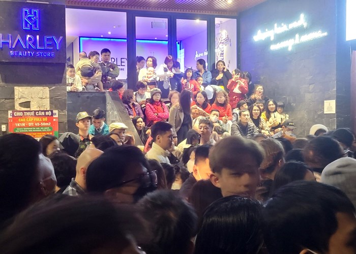 Ngột ngạt ở sự kiện 
