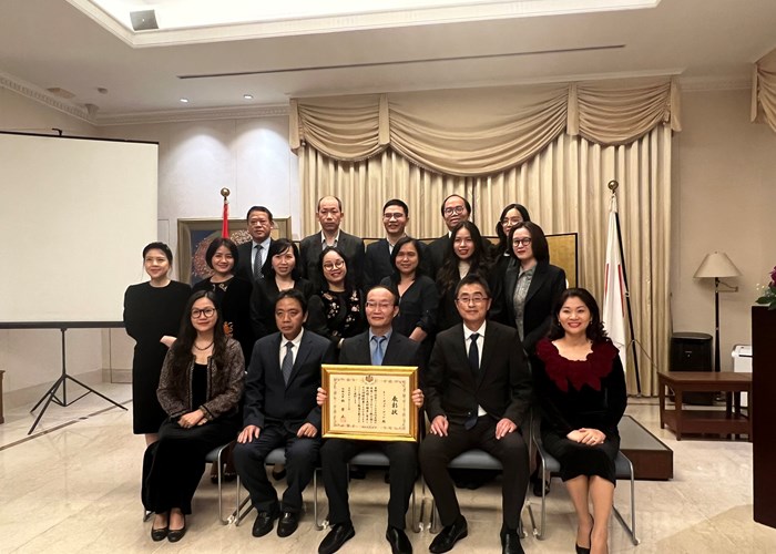 Bộ trưởng Bộ Ngoại giao Nhật Bản tặng Bằng khen nguyên Phó Cục trưởng Cục Hợp tác quốc tế Lê Ngọc Định - Anh 8