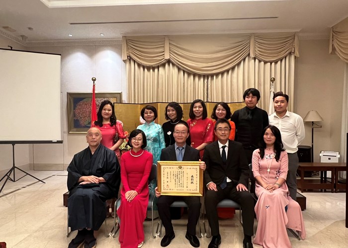 Bộ trưởng Bộ Ngoại giao Nhật Bản tặng Bằng khen nguyên Phó Cục trưởng Cục Hợp tác quốc tế Lê Ngọc Định - Anh 9