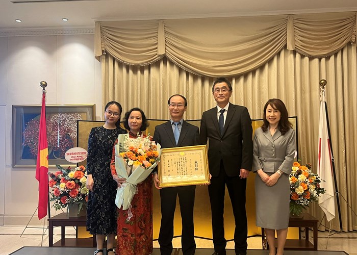 Bộ trưởng Bộ Ngoại giao Nhật Bản tặng Bằng khen nguyên Phó Cục trưởng Cục Hợp tác quốc tế Lê Ngọc Định - Anh 6