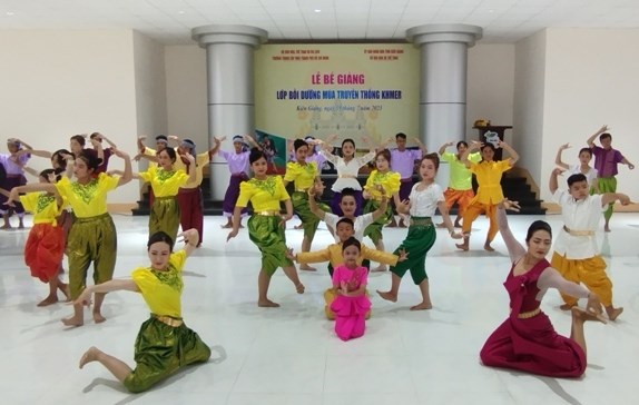 Bảo tồn, phát huy giá trị nghệ thuật truyền thống dân tộc Khmer - Anh 1