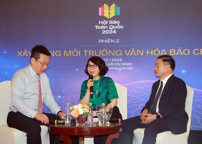 Xây dựng môi trường văn hoá báo chí phải là vấn đề sống còn của cơ quan báo chí - Anh 7