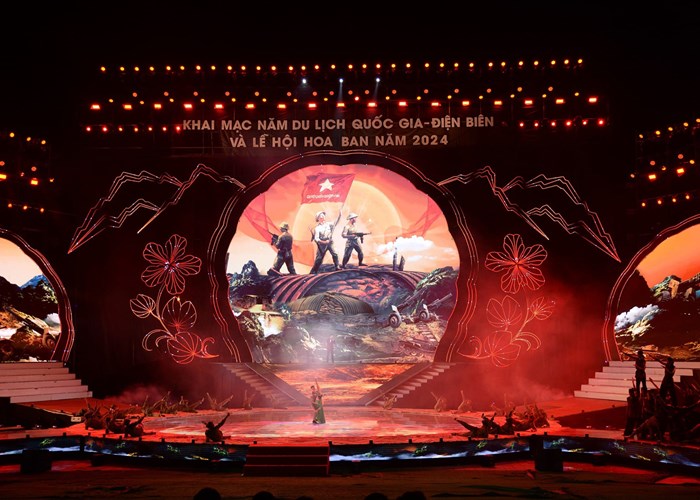 San sang cho le khai mac Nam du lich quoc gia Dien Bien va Le hoi Hoa Ban 2024 - Anh 1