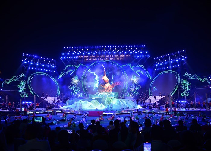 San sang cho le khai mac Nam du lich quoc gia Dien Bien va Le hoi Hoa Ban 2024 - Anh 3