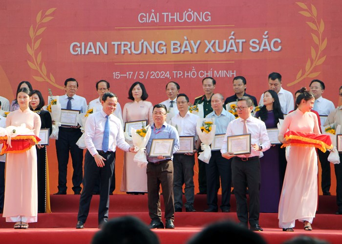 Liên Chi hội Nhà báo Bộ VHTTDL, Báo Văn Hóa giành Giải xuất sắc, ấn tượng tại Hội Báo toàn quốc 2024 - Anh 2