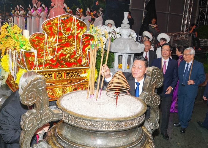 Khai mạc Lễ hội truyền thống Nữ tướng Lê Chân - Anh 2