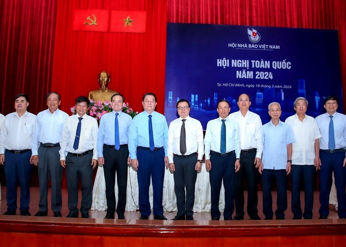 Trưởng Ban Tuyên giáo Trung ương Nguyễn Trọng Nghĩa: Mỗi tác phẩm báo chí phải là một thông điệp thuyết phục - Anh 7