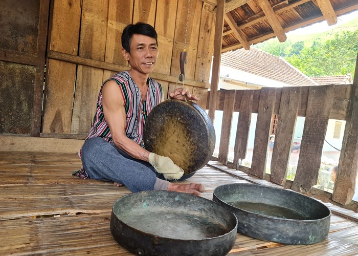 Góp sức bảo tồn chiêng ba - Anh 1