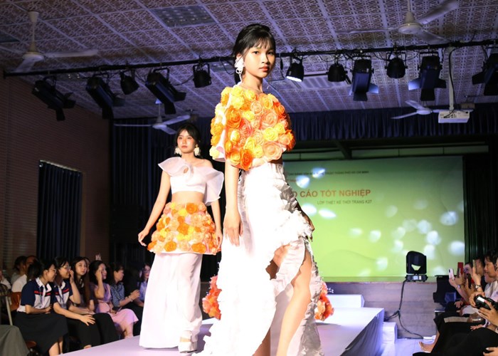 Truyền thông điệp bảo vệ môi trường bằng ngôn ngữ thời trang - Anh 2