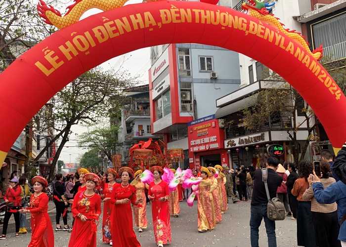 Về xứ Tuyên vui hội Đền Hạ, Đền Thượng, Đền Ỷ La - Anh 2