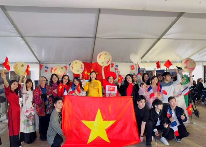 Không gian thấm đẫm hồn Việt tại Ngày hội cuối tuần Pháp ngữ 2024 - Anh 1