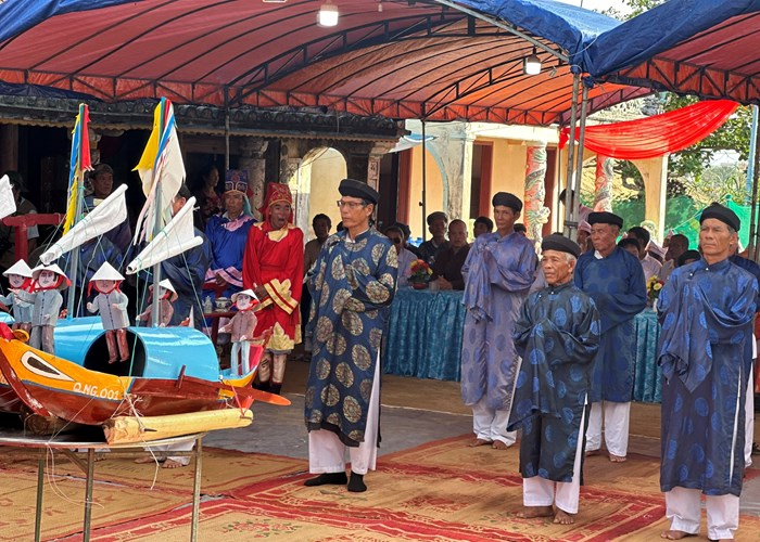 Lễ Khao lề thế lính Hoàng Sa: Tri ân công đức những hùng binh Hoàng Sa - Anh 1