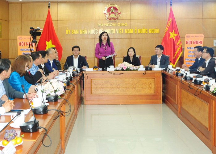Tạo điều kiện cho người Việt Nam ở nước ngoài đầu tư trong lĩnh vực đất đai, nhà ở và kinh doanh bất động sản - Anh 1