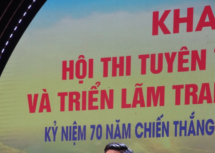 Khai mạc Hội thi Tuyên truyền lưu động “Về với Điện Biên” - Anh 2