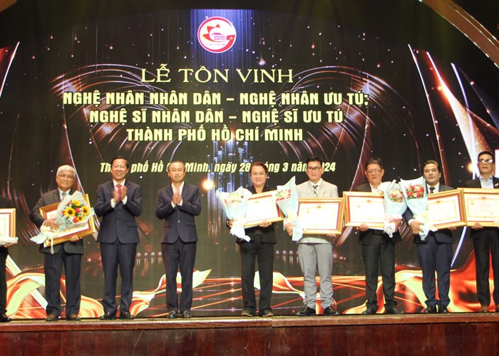TP.HCM tôn vinh Nghệ nhân nhân dân, Nghệ nhân ưu tú, Nghệ sĩ nhân dân, Nghệ sĩ ưu tú - Anh 3