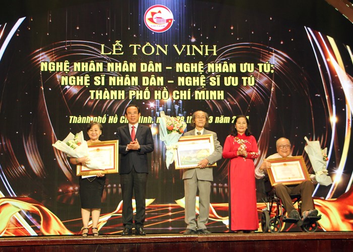 TP.HCM tôn vinh Nghệ nhân nhân dân, Nghệ nhân ưu tú, Nghệ sĩ nhân dân, Nghệ sĩ ưu tú - Anh 1