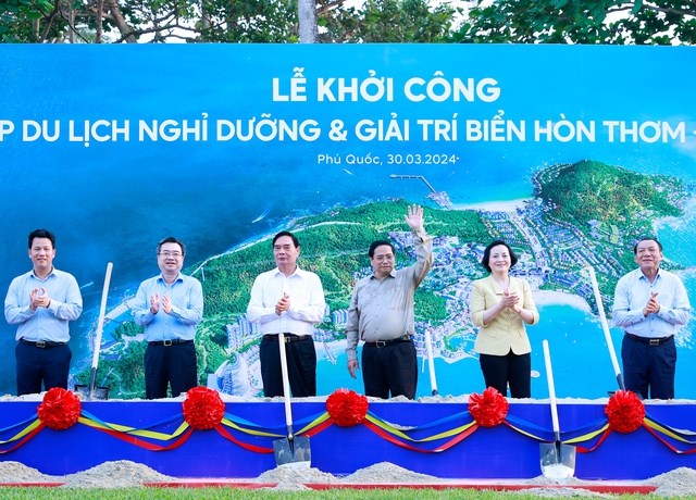Xây dựng Phú Quốc thành trung tâm du lịch, dịch vụ hiện đại, công nghiệp văn hoá mang tầm cỡ quốc tế - Anh 2