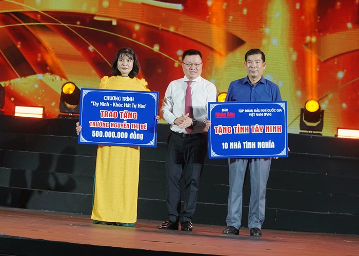 Lắng đọng Chương trình nghệ thuật “Tây Ninh – Khúc hát tự hào” - Anh 6