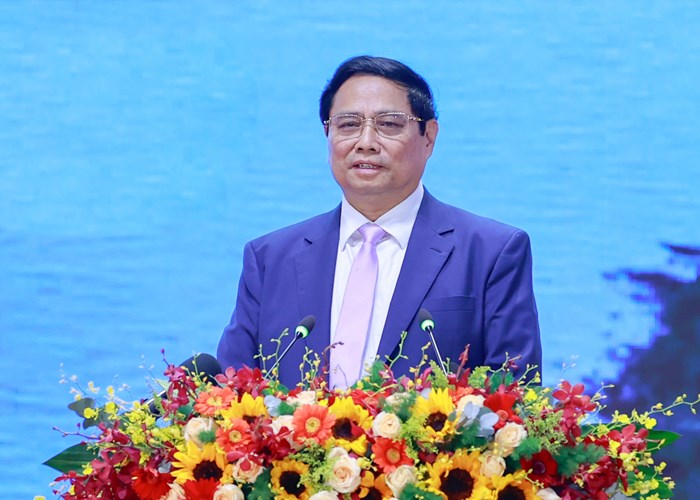 Thủ tướng: Phú Quốc cần phát huy truyền thống văn hóa lịch sử gắn với phát triển dịch vụ và du lịch - Anh 1
